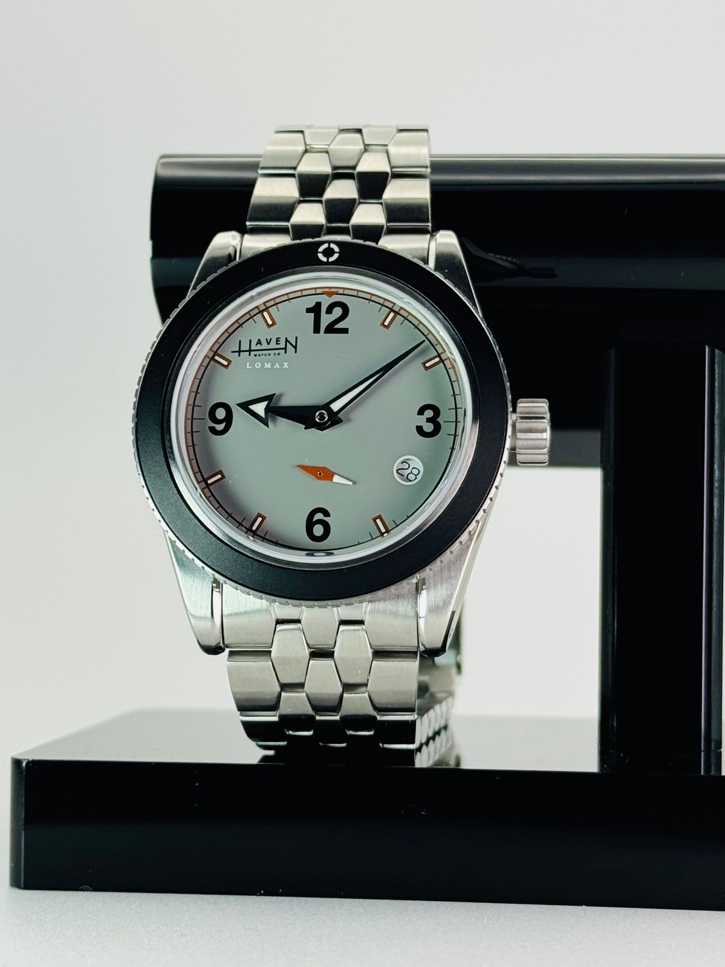 Lomax Grey Dial Dive Watch — Swiss Movement | Assembled in America